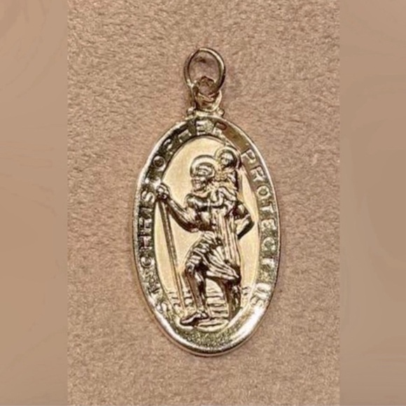 14k Gold St. Christopher Medal Pendant - Picture 1 of 4